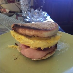 Meet your Posher, Constance